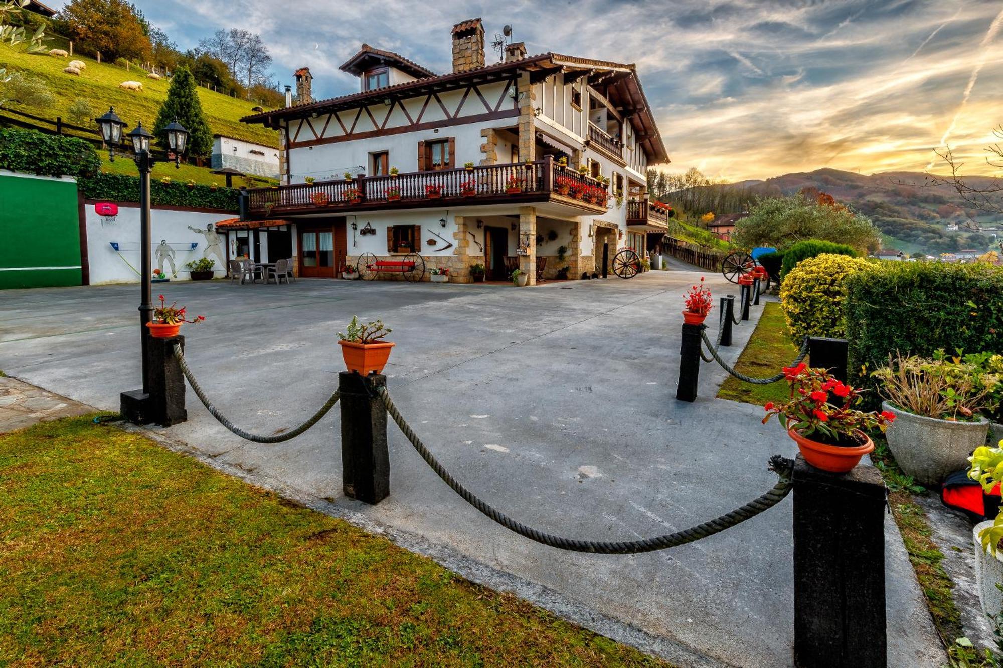 Casa Otxotenea Lesaka Bagian luar foto